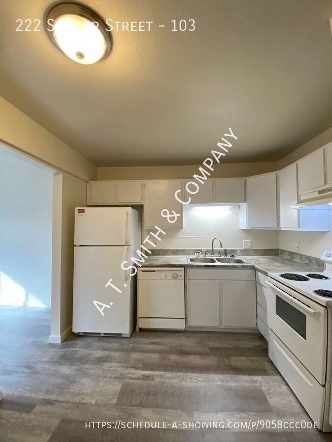 222 S Carr St #103 - Photo 7 of 13