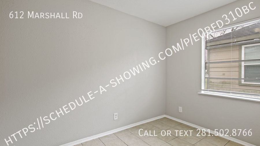 612 Marshall Rd - Photo 3 of 11