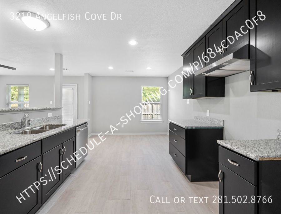 3219 Angelfish Cv - Photo 2 of 15