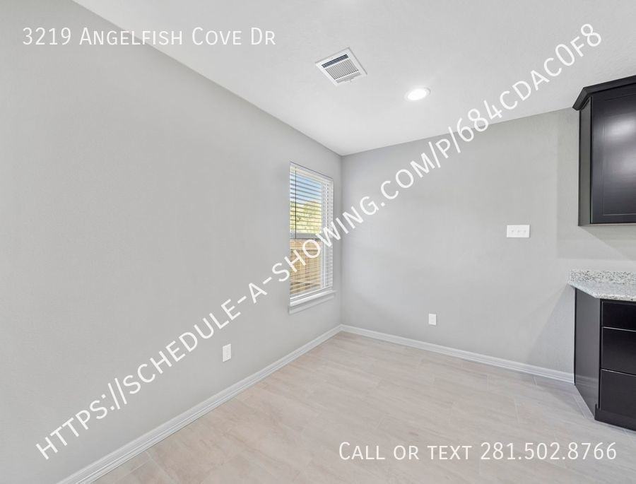 3219 Angelfish Cv - Photo 4 of 15