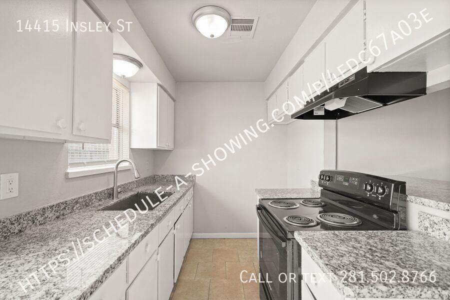 14415 Insley St - Photo 4 of 12