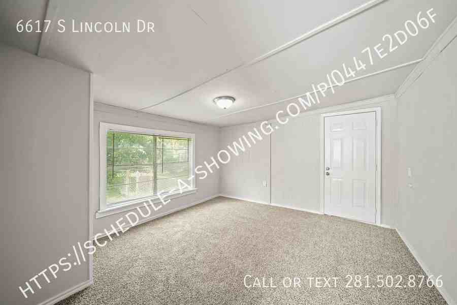 6617 S Lincoln Dr - Photo 3 of 10