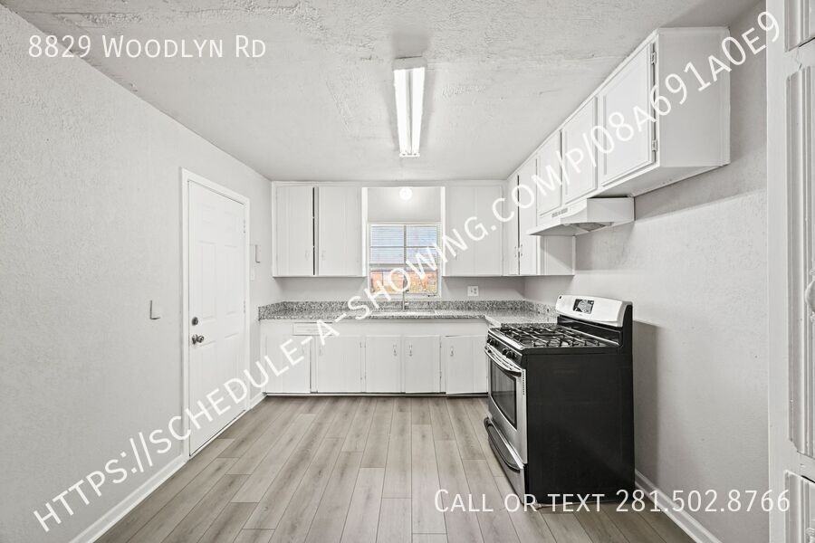 8829 Woodlyn Rd - Photo 6 of 16