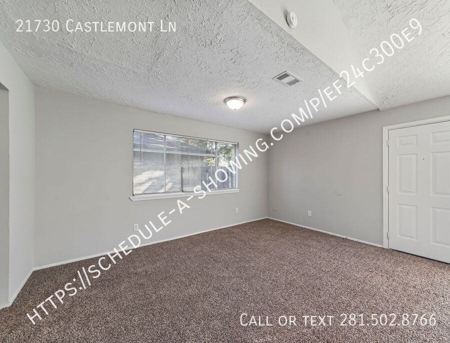 21730 Castlemont Ln - Photo 4 of 17