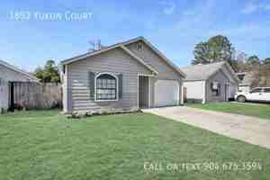 featured image of 1852 Yukon Ct