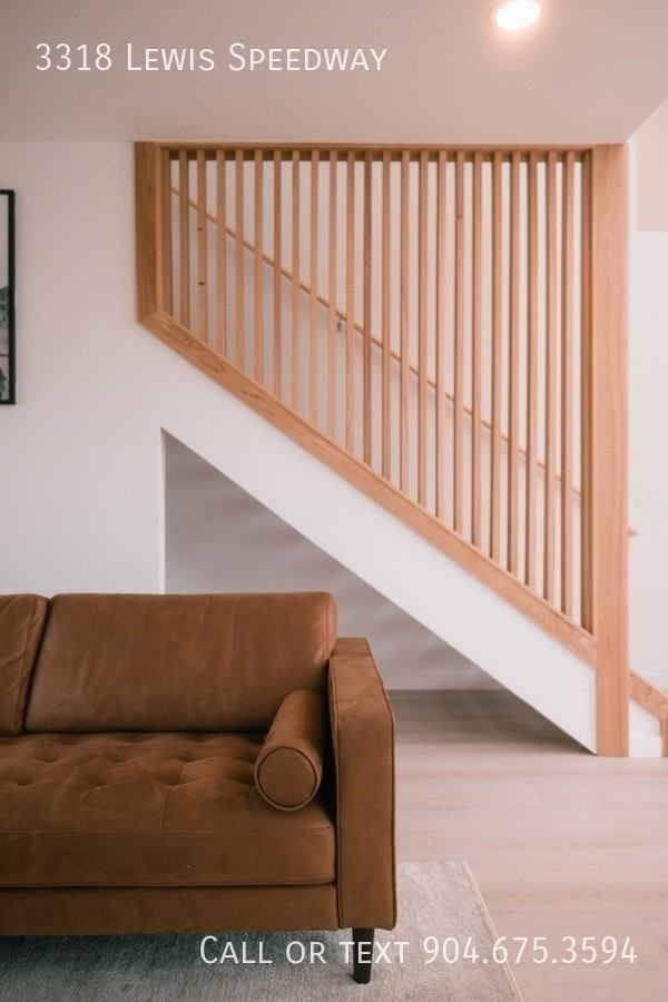 3318 Lewis Speedway - Photo 5 of 23