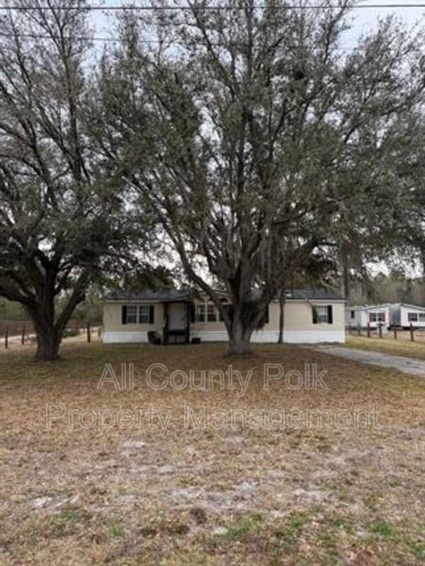 913 Saddlewood Blvd - Photo 2 of 30