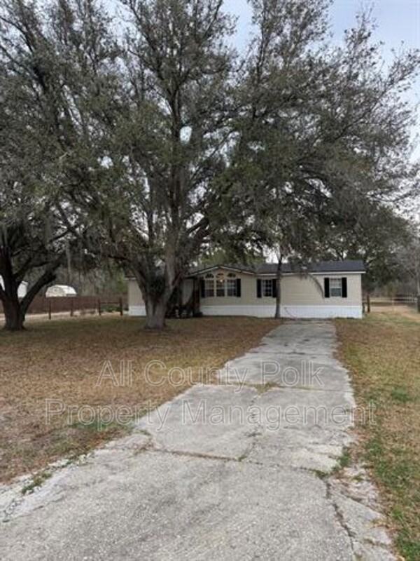 913 Saddlewood Blvd - Photo 3 of 30