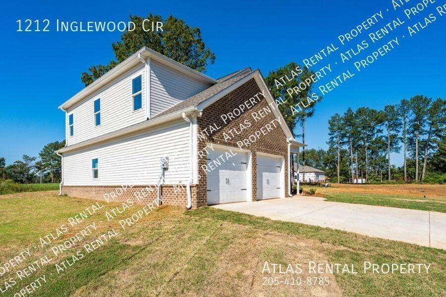 1212 Inglewood Cir - Photo 3 of 33