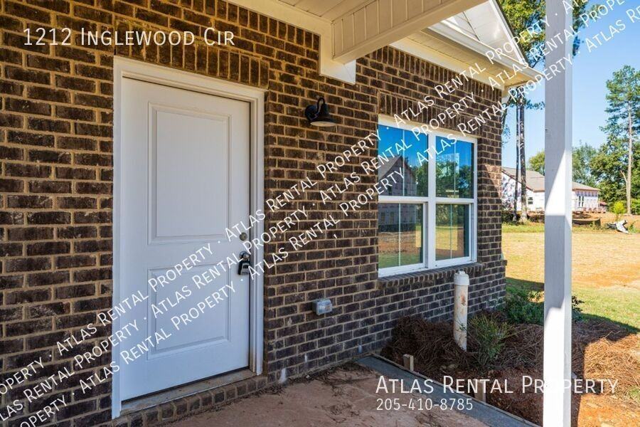 1212 Inglewood Cir - Photo 6 of 33