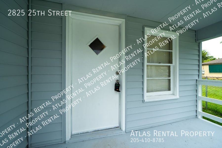 2825 25th St - Photo 4 of 17