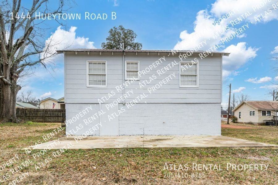 1444 Hueytown Rd - Photo 3 of 14