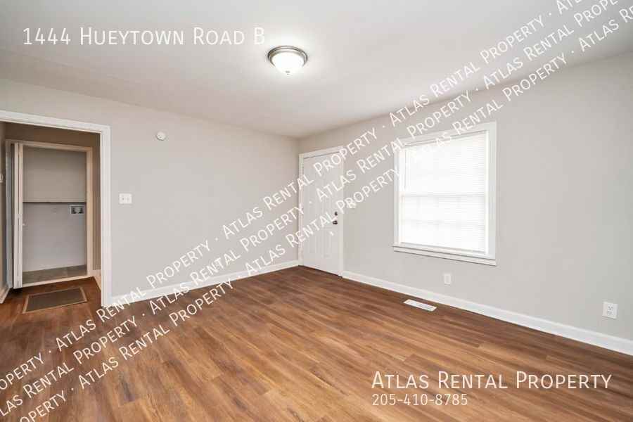 1444 Hueytown Rd - Photo 5 of 14