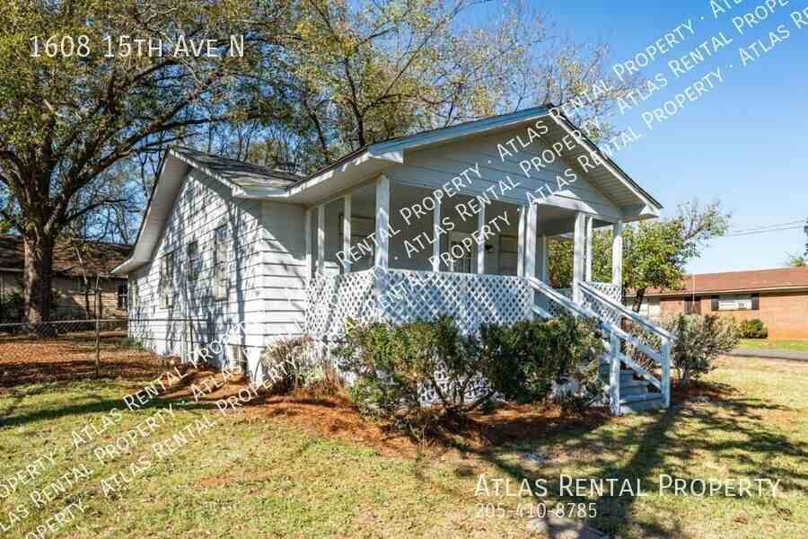 1608 15th Ave N - Photo 2 of 30