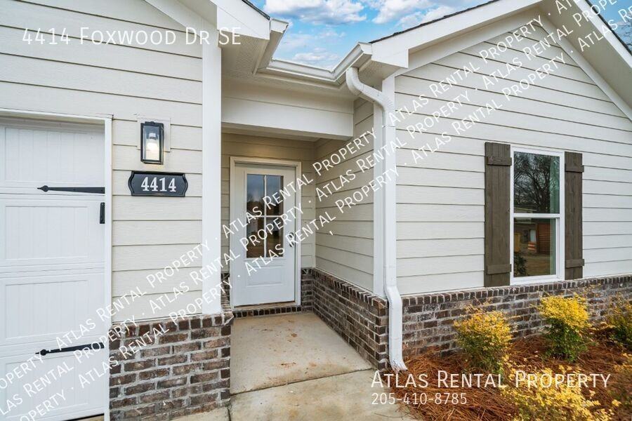 4414 Foxwood Dr Se - Photo 4 of 19