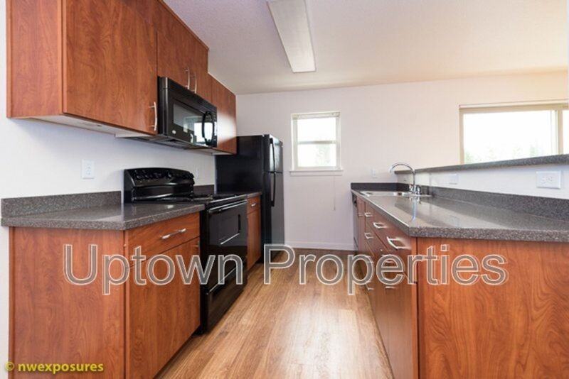 4820 Sw Tucker Ave #411 - Photo 5 of 17