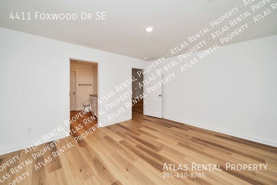 4411 Foxwood Dr Se - Photo 6 of 19