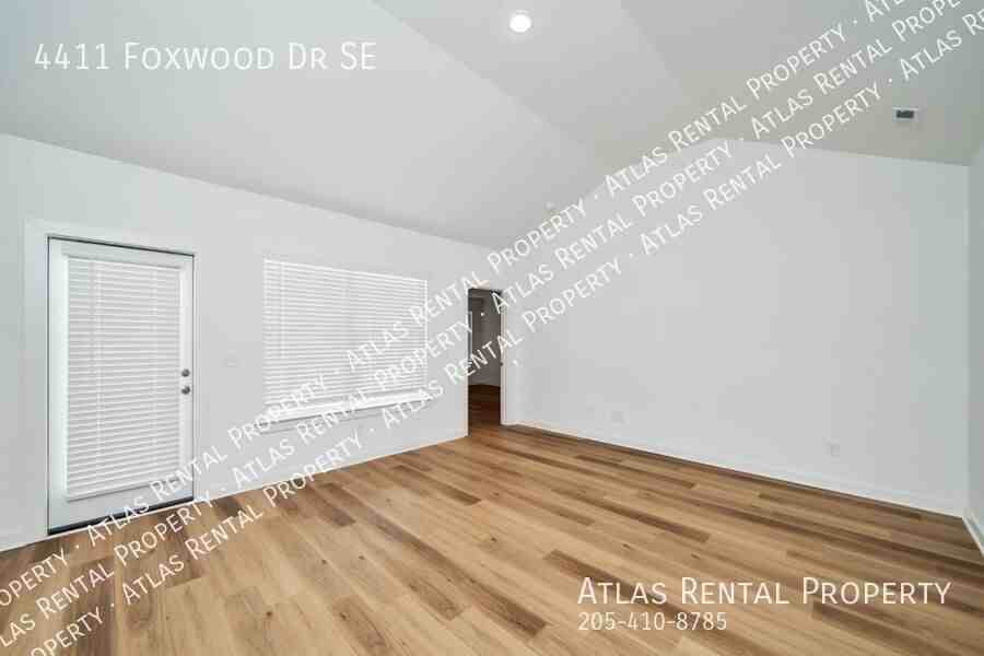4411 Foxwood Dr Se - Photo 7 of 19