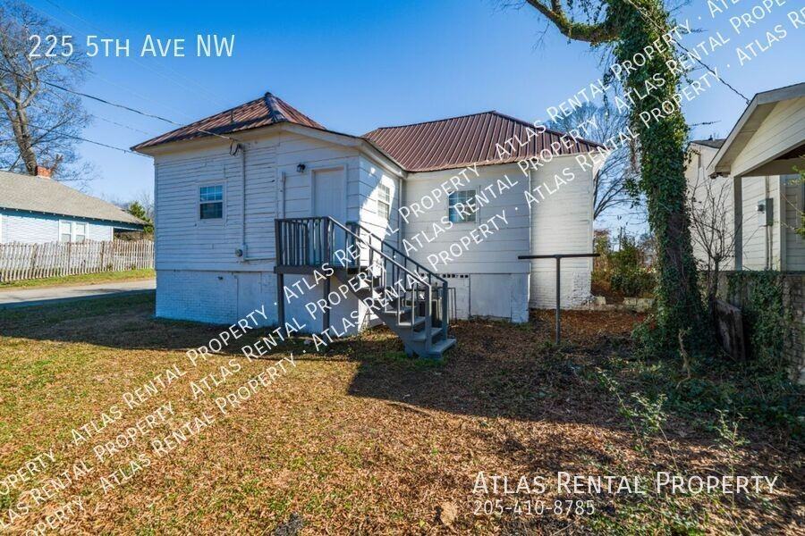 225 5th Ave Nw - Photo 4 of 26