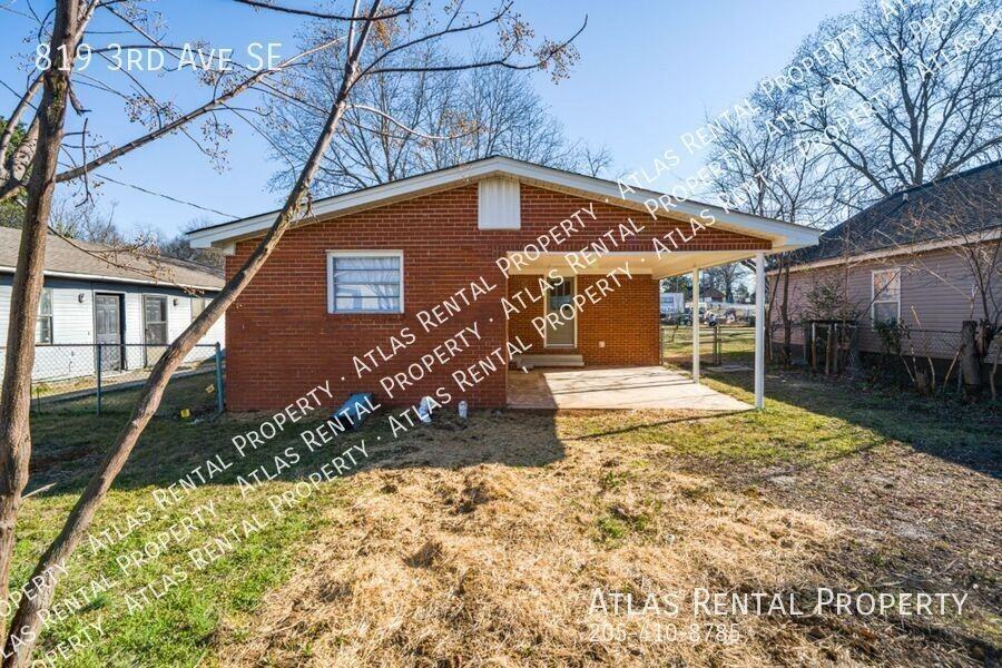 819 3rd Ave Se - Photo 3 of 21