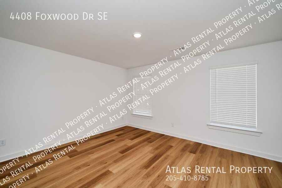 4408 Foxwood Dr Se - Photo 6 of 21