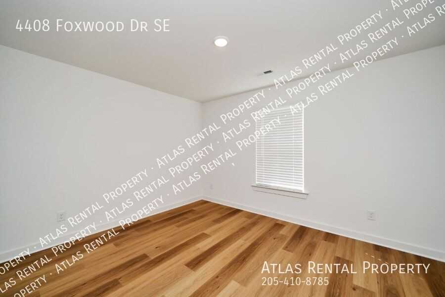 4408 Foxwood Dr Se - Photo 7 of 21