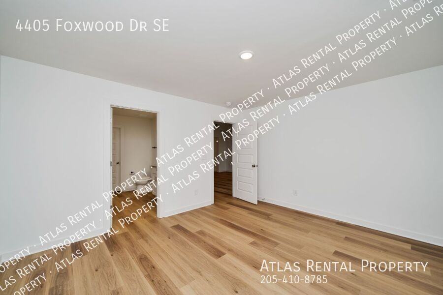 4405 Foxwood Dr Se - Photo 6 of 22