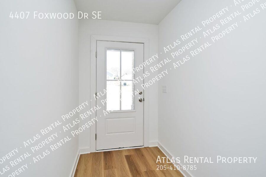 4407 Foxwood Dr Se - Photo 5 of 24