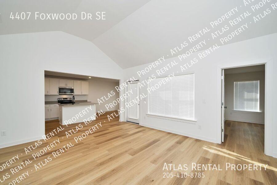 4407 Foxwood Dr Se - Photo 7 of 24