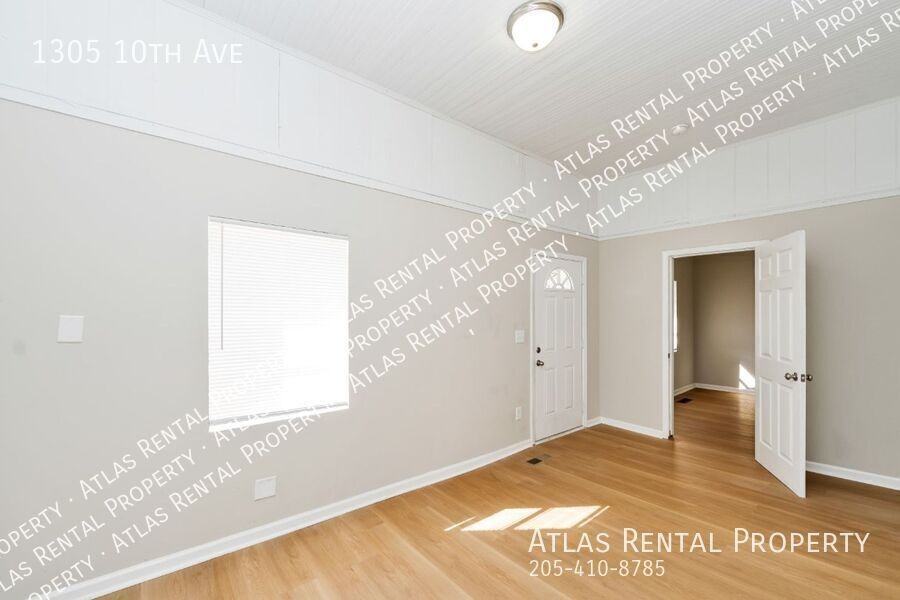 1305 10th Ave - Photo 7 of 24