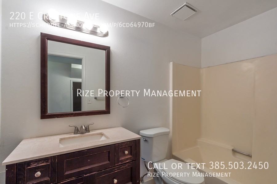 220 E Crestone Ave - Photo 3 of 3