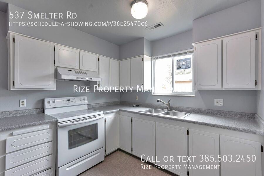 537 Smelter Rd - Photo 2 of 17