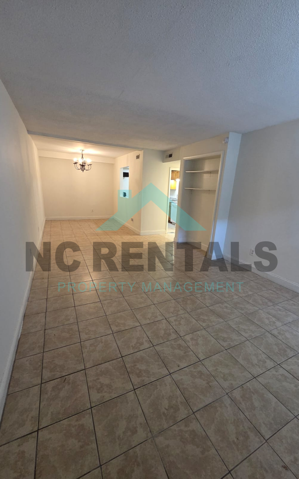 7000 Longstreet Dr #C - Photo 5 of 33