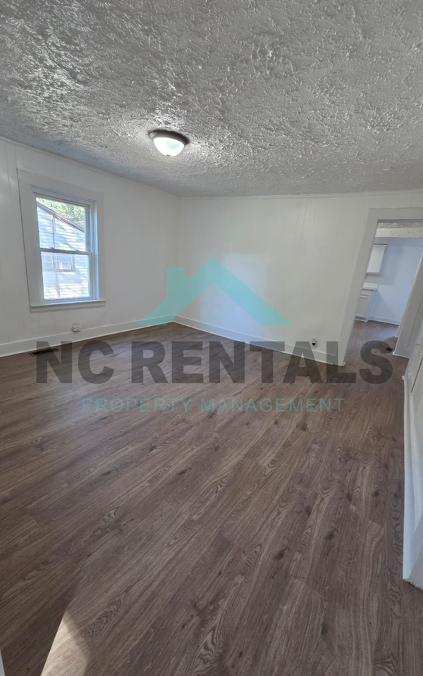 715 Third Ave - Photo 6 of 30