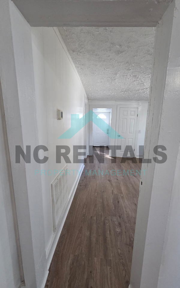 715 Third Ave - Photo 7 of 30