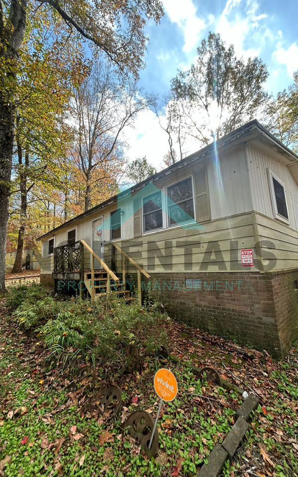 7100 Tipton Dr - Photo 3 of 25
