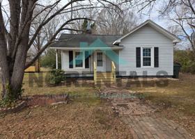 featured image of 204 N 6th Ave