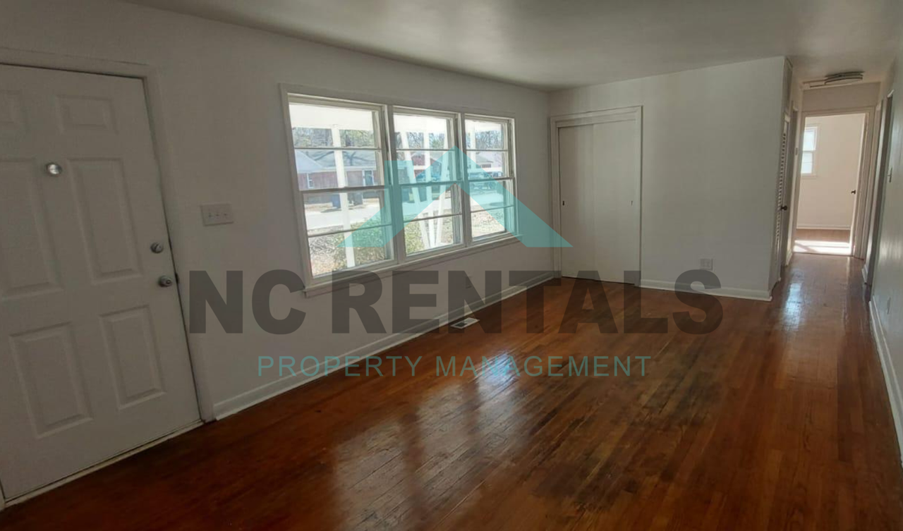 1332 Proctor St - Photo 4 of 22