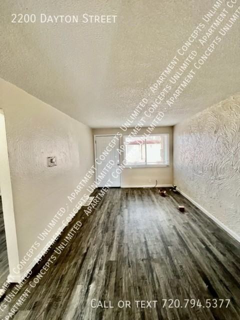 2200 Dayton St - Photo 2 of 7