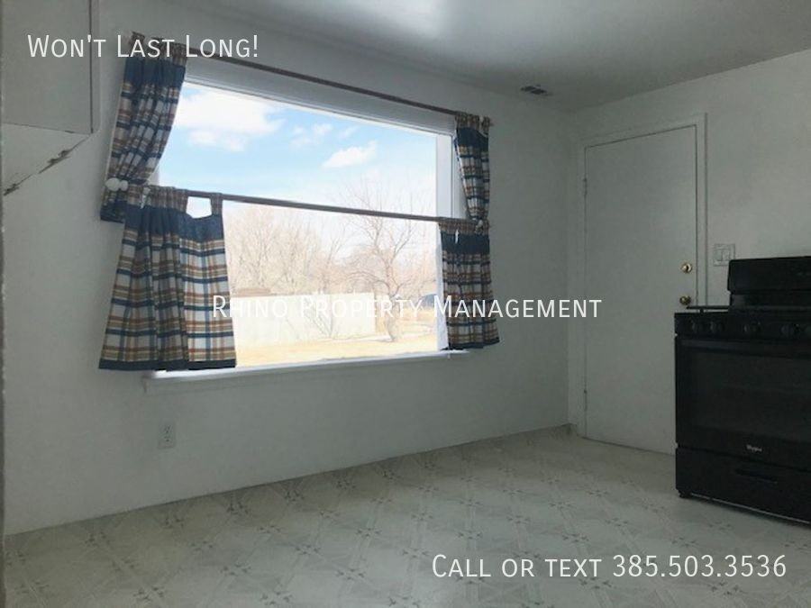 771 S Coleman St - Photo 3 of 13