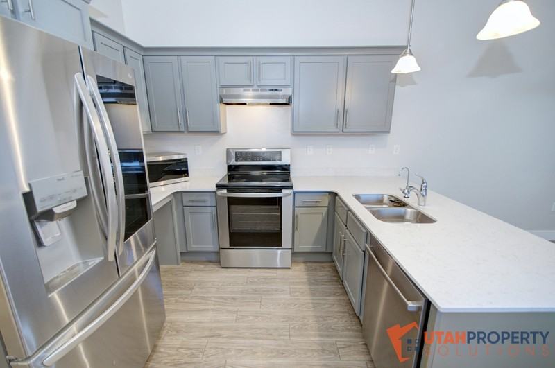 34 W Silver Springs Dr - Photo 3 of 20