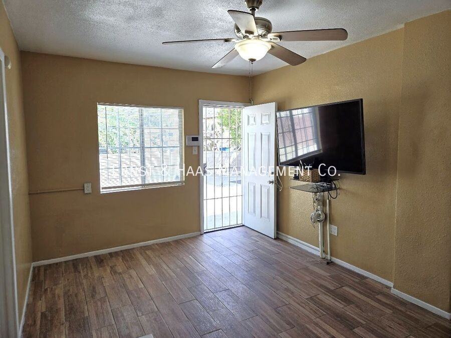 337 E 17th St - Photo 2 of 8