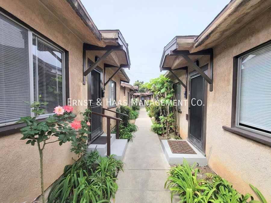 425 Redondo Ave #02 - Photo 2 of 15