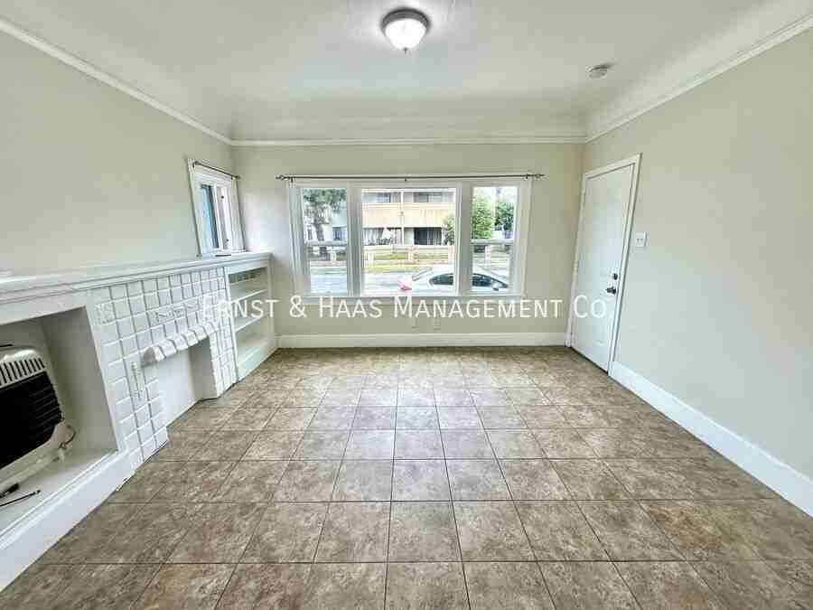 702 E Burnett St - Photo 4 of 14