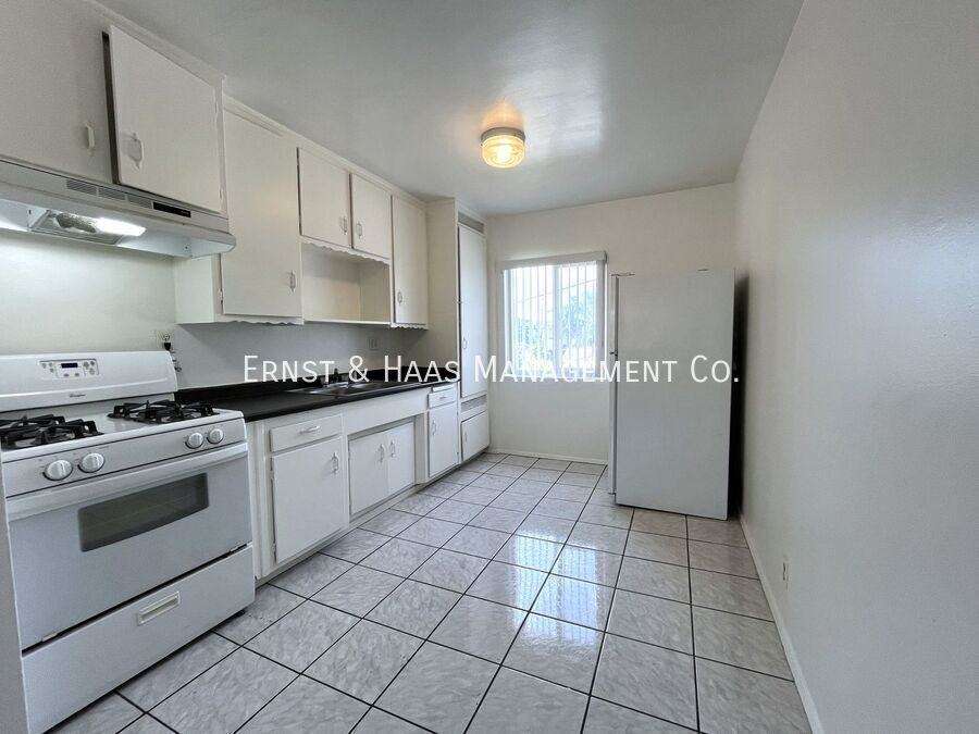 2921 E Artesia Blvd #04 - Photo 4 of 10