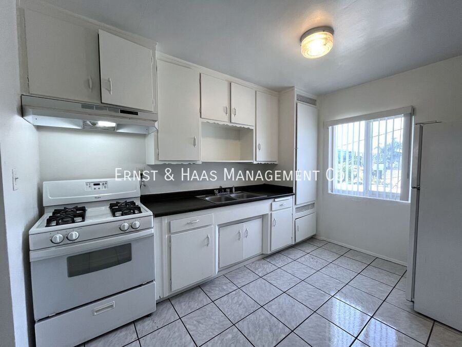 2921 E Artesia Blvd #04 - Photo 5 of 10