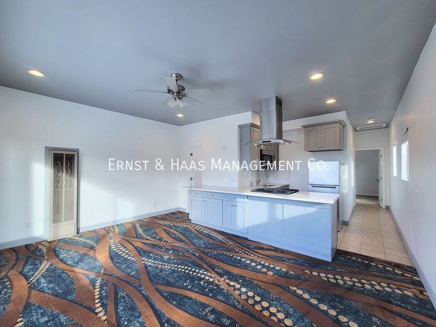 934 E Broadway - Photo 2 of 19