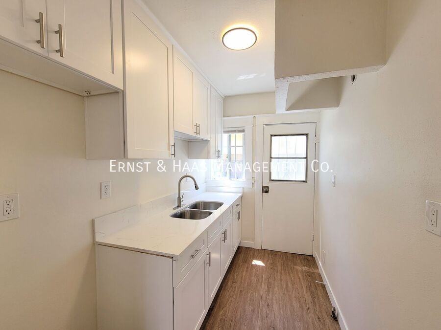 154 E Eagle St #01 - Photo 5 of 10