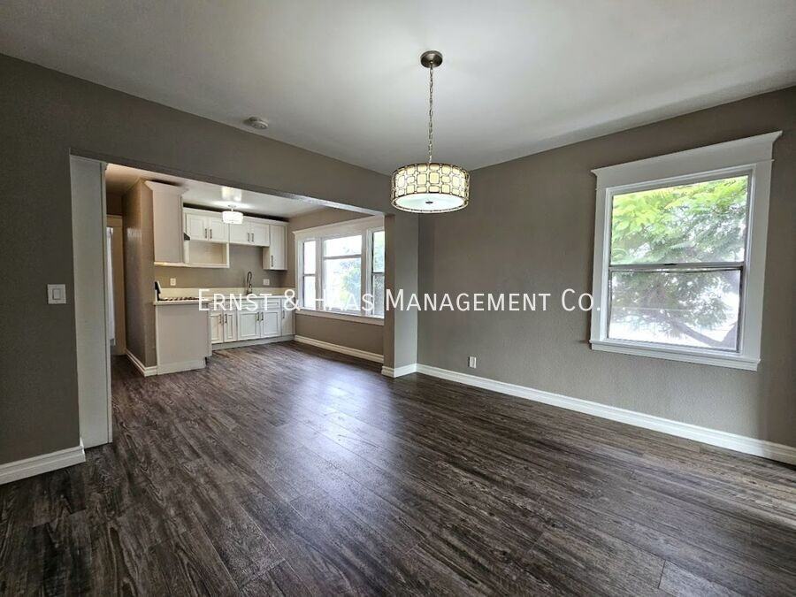 755 Elm Ave - Photo 3 of 12