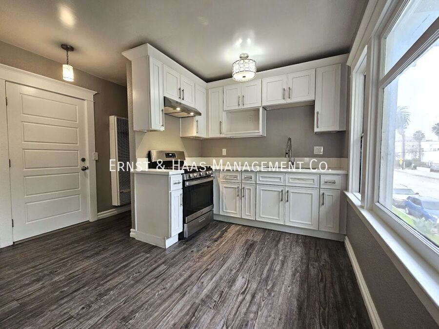 755 Elm Ave - Photo 6 of 12